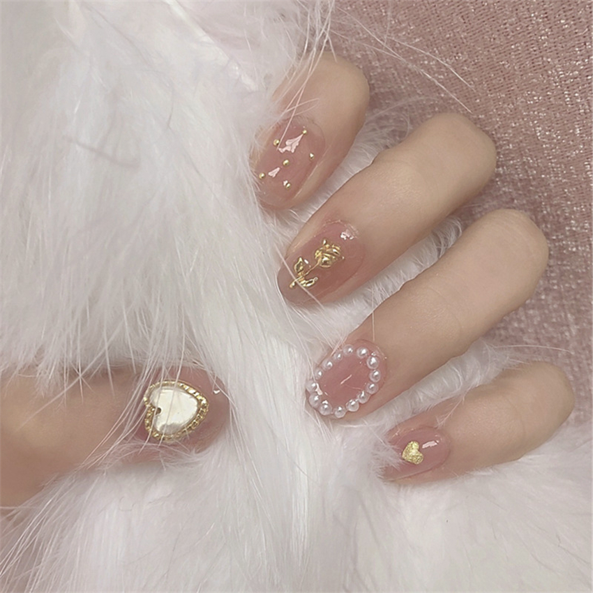 Nail Art Maroon - 24PCS Short Acrylic Golden Heart Wear